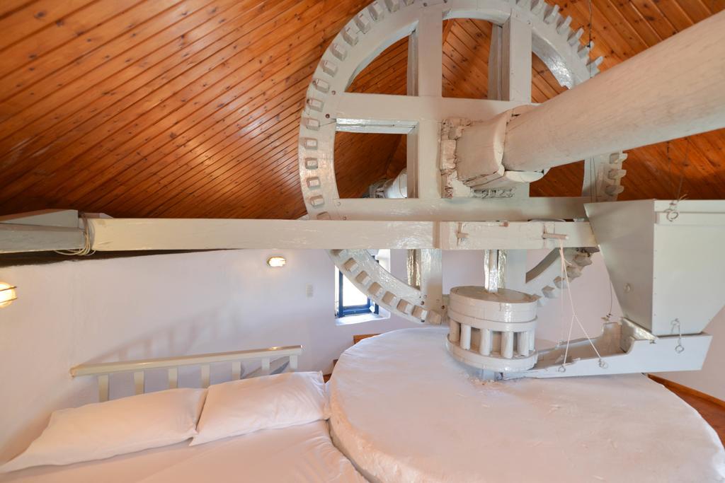 Windmill Villas Artemonas Bagian luar foto