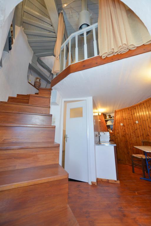 Windmill Villas Artemonas Bagian luar foto